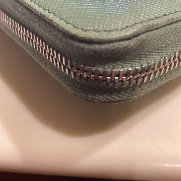PRADA SAFFIANO LEATHER ZIP AROUND WALLET FRONT BOW AQUAMARINE EUC With COA - Picture 14 of 15